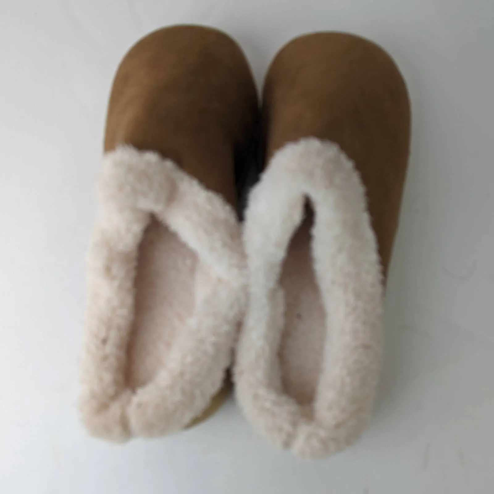 NWOT Bedroom Slippers 8