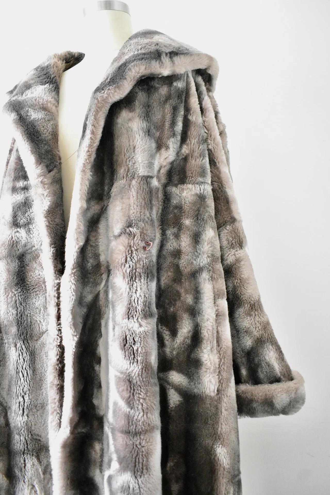 Vintage 1960s Gray Faux Fur Coat